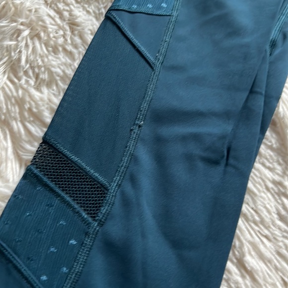 Lululemon athletica teal leggings size 10, no tags - Picture 4 of 16